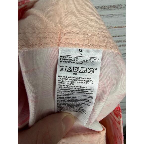 GAP 5” Chino Short Pink Floral 12 Resort Vacation Bright Summer Stretch Coastal - Picture 8 of 9